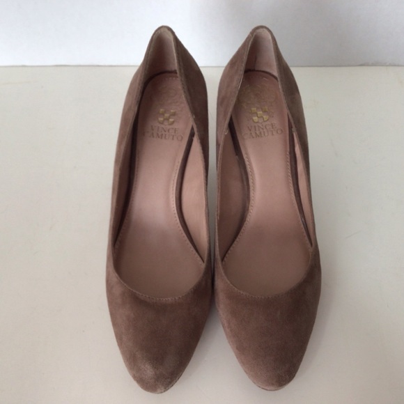 Vince Camuto Desti Brown Suede Heels, 8B - Picture 6 of 8